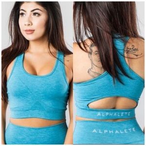 Alphalete Aero Sports Bra Vivid Blue